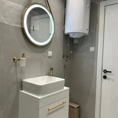 Apartment 3 & Free Parking Garage Vrnjacka Banja